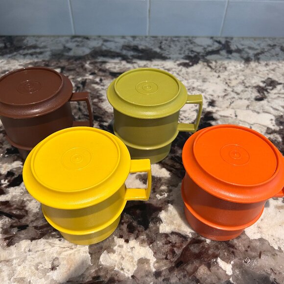Vintage Tupperware Stackable Plastic Mugs with Coasters Cups - Picture 2 of 5